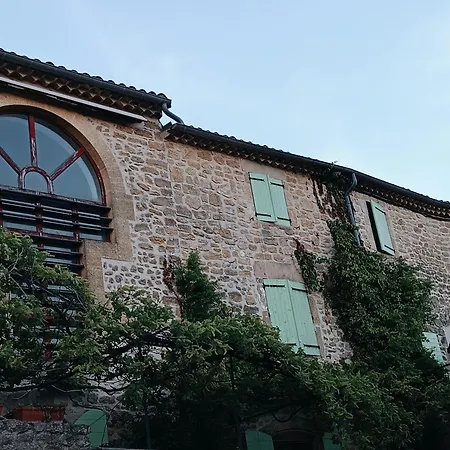 Les Remparts